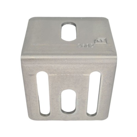Vue arrière d'une équerre de fixation pour porte de garage sectionnelle, basculante, enroulable, battante et latérale f024 Vue arrière d'une équerre de fixation pour porte de garage sectionnelle, basculante, enroulable, battante et latérale f024