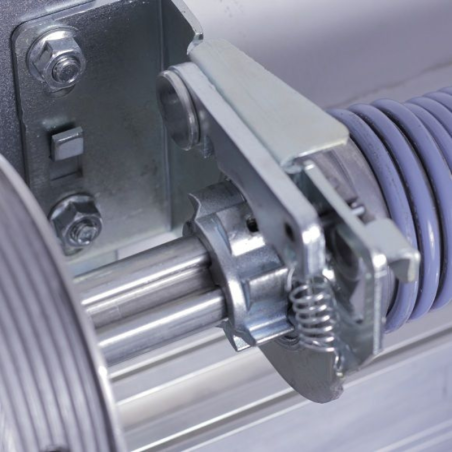 Vue posé parachute de ressort droit Normstahl pour porte de garage sectionnelle