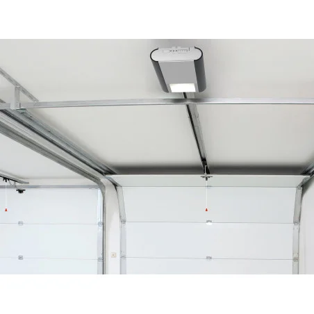 Mise en situation d'une motorisation complète MAGIC 1000 Normstahl pour porte de garage K140521 Mise en situation d'une motorisation complète MAGIC 1000 Normstahl pour porte de garage K140521